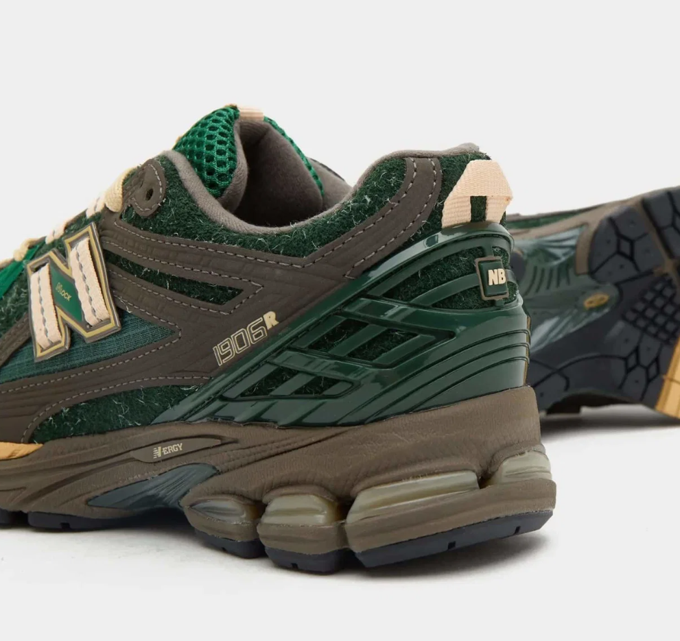 New Balance 1906R 'Diamond District Pack - Green' size? Exclusive