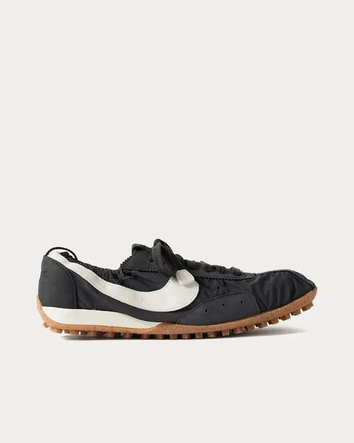 Jacquemus x Nike Moon (Unisex)