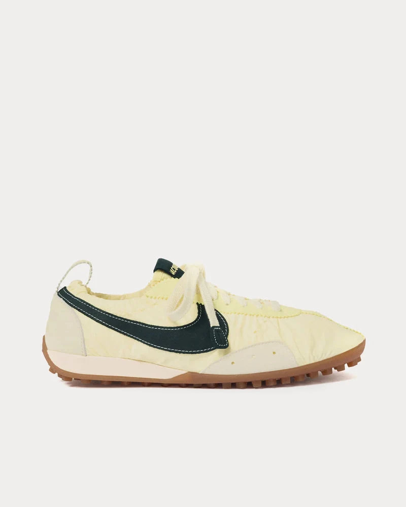 Jacquemus x Nike Moon (Unisex)